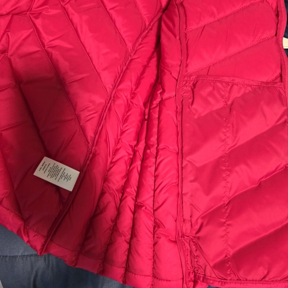 NWT Talbots Women's Size S High Neck Hot Pink Lightweight Quilted Puffer Jacket - Picture 12 of 15